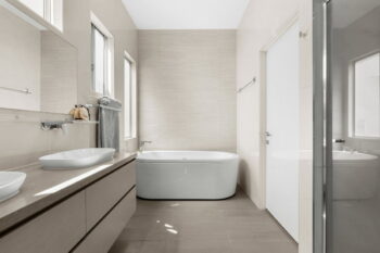 Listing image for 224 Flinders Parade, Sandgate  QLD  4017