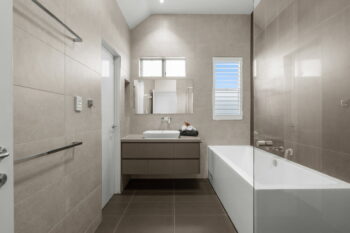 Listing image for 224 Flinders Parade, Sandgate  QLD  4017