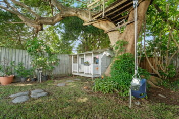 Listing image for 224 Flinders Parade, Sandgate  QLD  4017