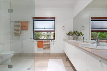 Listing image for 572 Flinders Parade, Brighton  QLD  4017