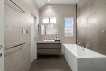 Listing image for 224 Flinders Parade, Sandgate  QLD  4017