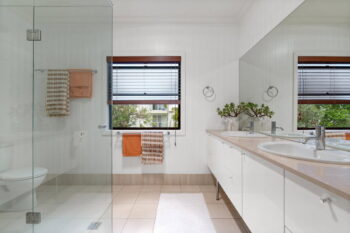 Listing image for 572 Flinders Parade, Brighton  QLD  4017